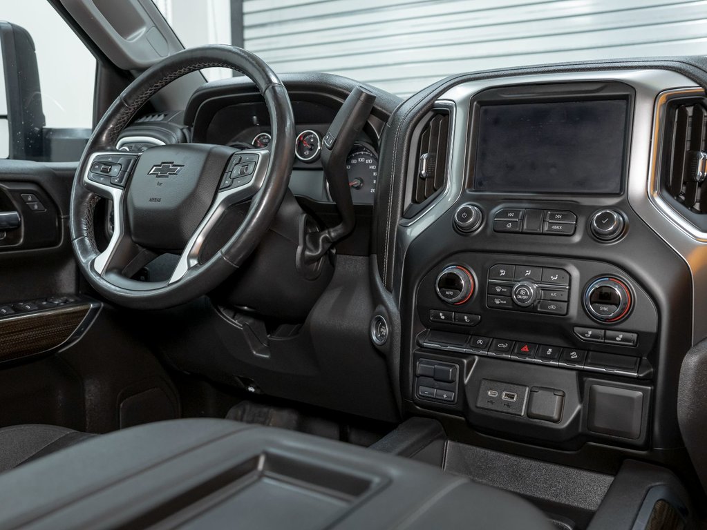 2021 Chevrolet Silverado 1500 in St-Jérôme, Quebec - 29 - w1024h768px