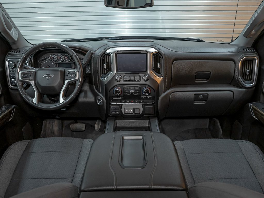 2021 Chevrolet Silverado 1500 in St-Jérôme, Quebec - 11 - w1024h768px