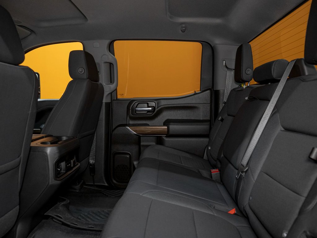 2021 Chevrolet Silverado 1500 in St-Jérôme, Quebec - 30 - w1024h768px