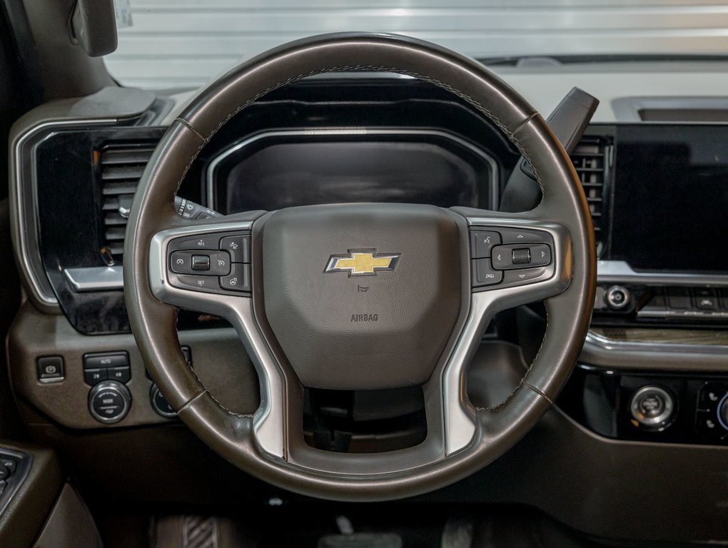 Chevrolet Silverado 1500  2023 à St-Jérôme, Québec - 12 - w1024h768px