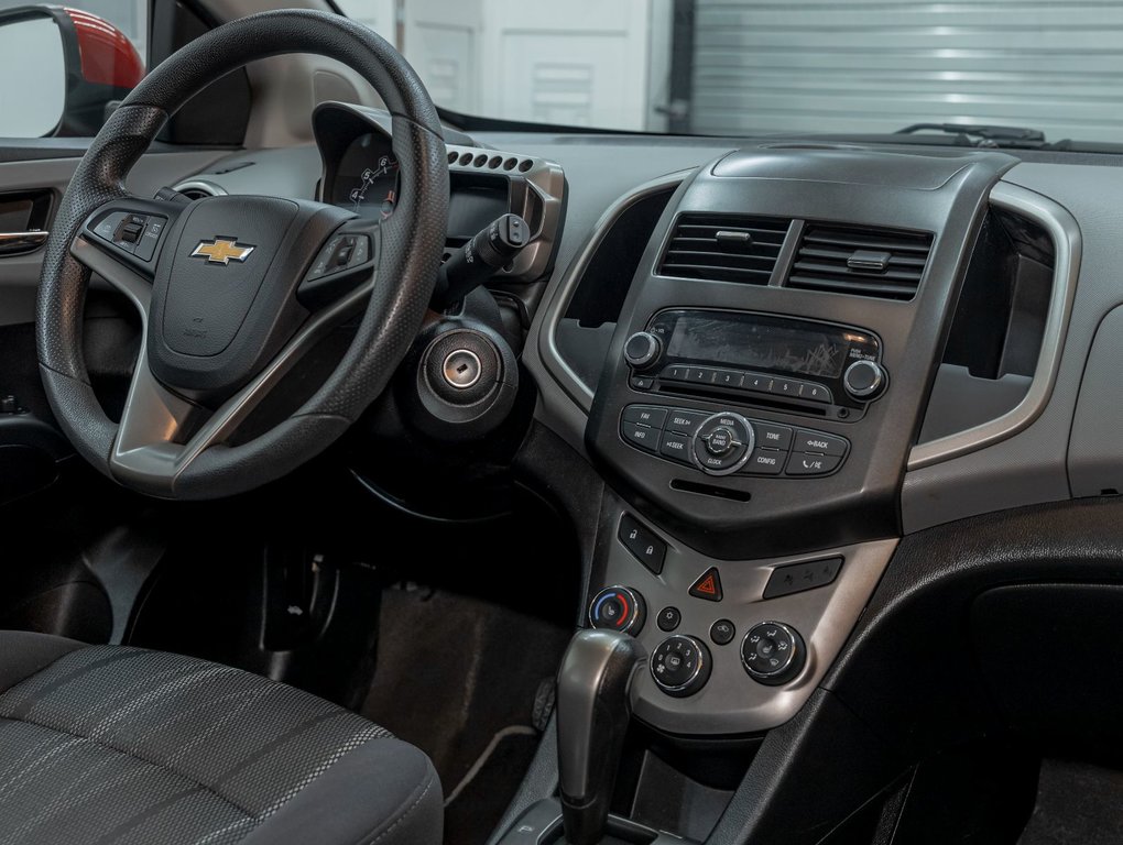 Chevrolet Sonic  2014 à St-Jérôme, Québec - 22 - w1024h768px