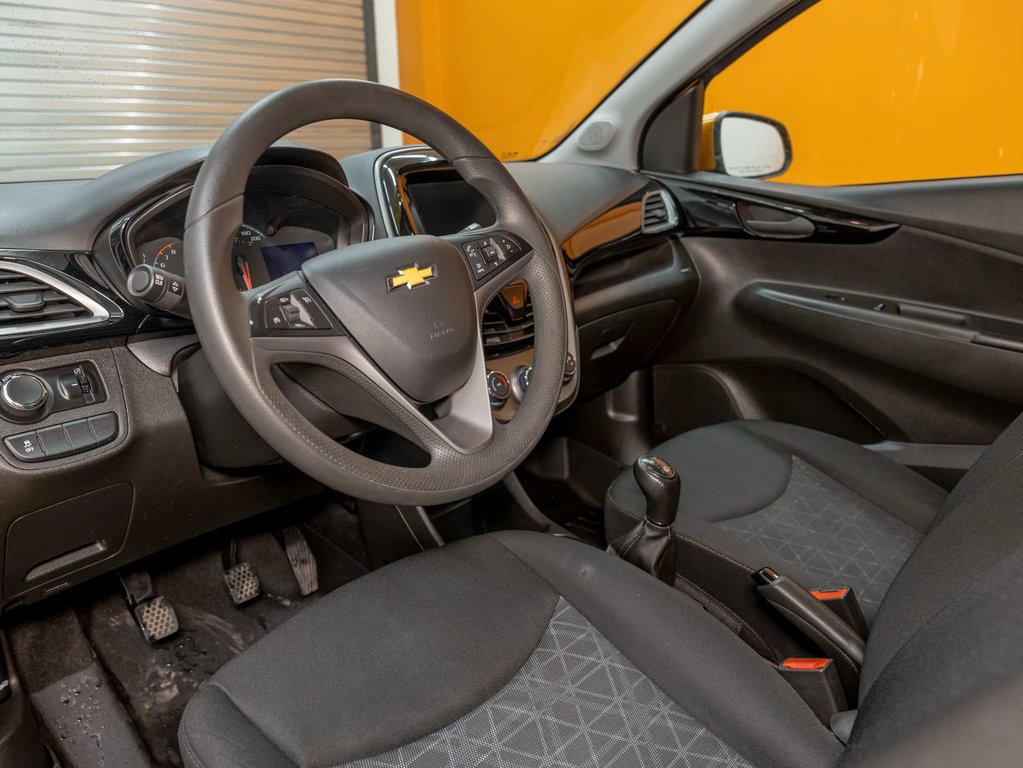 2019 Chevrolet Spark in St-Jérôme, Quebec - 2 - w1024h768px