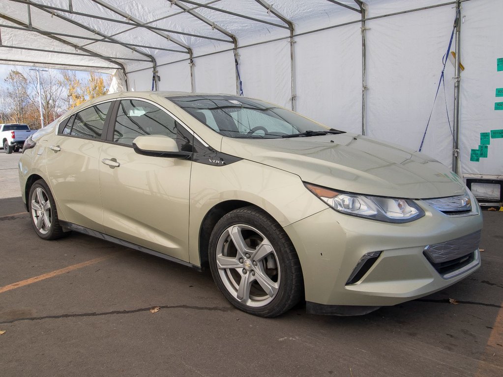 2017 Chevrolet Volt in St-Jérôme, Quebec - 1 - w1024h768px