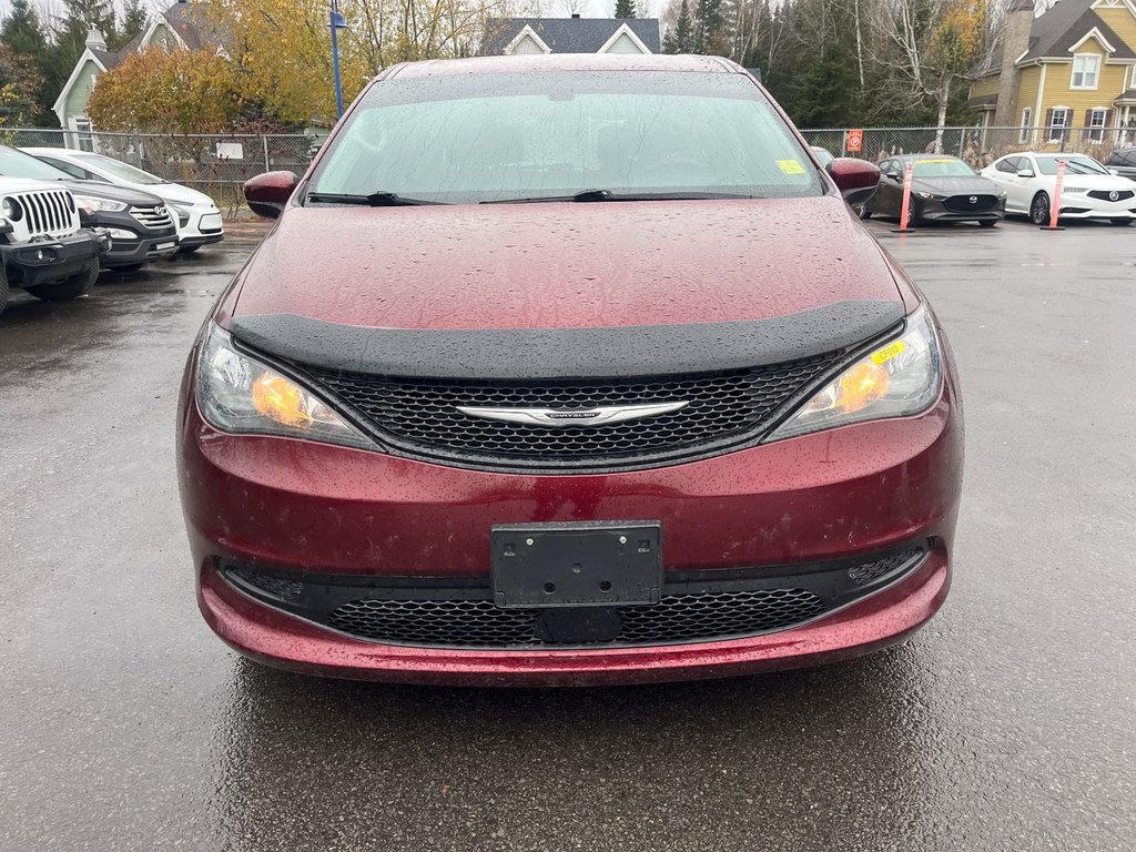 Chrysler Grand Caravan  2022 à St-Jérôme, Québec - 4 - w1024h768px