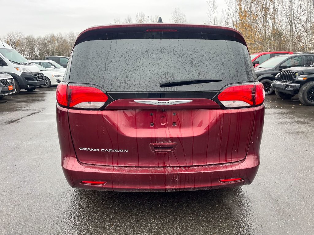 Chrysler Grand Caravan  2022 à St-Jérôme, Québec - 6 - w1024h768px