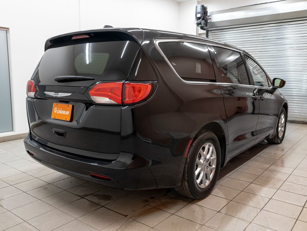 Chrysler Grand Caravan  2023 à St-Jérôme, Québec - 8 - w1024h768px