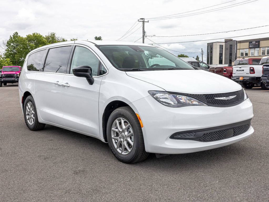 Chrysler Grand Caravan  2024 à St-Jérôme, Québec - 9 - w1024h768px