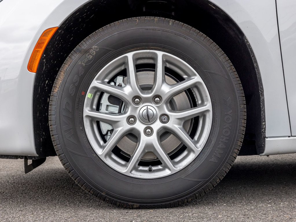 2024 Chrysler Grand Caravan in St-Jérôme, Quebec - 36 - w1024h768px