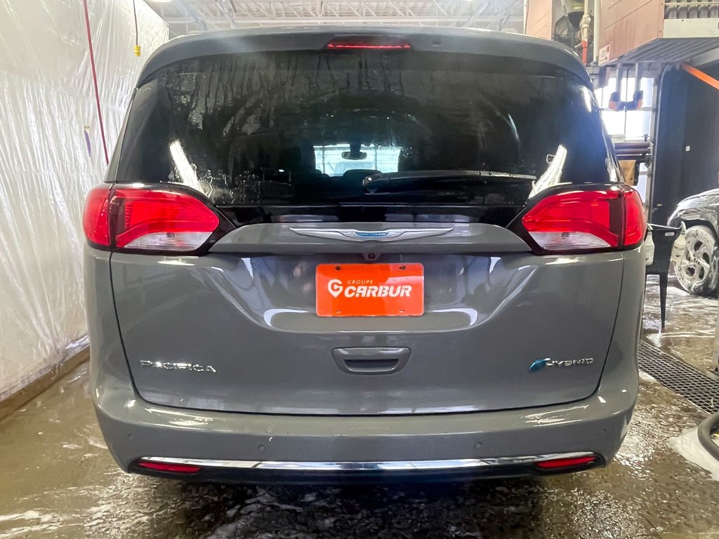 2020 Chrysler Pacifica Hybrid in St-Jérôme, Quebec - 6 - w1024h768px