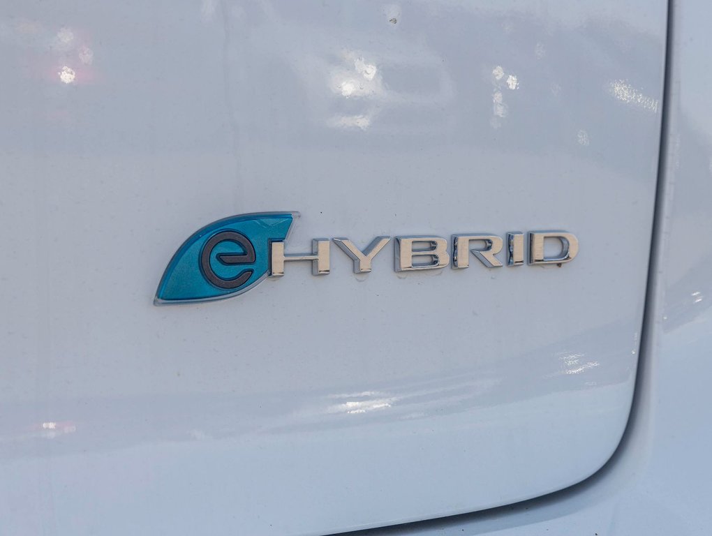 2023 Chrysler Pacifica Hybrid in St-Jérôme, Quebec - 9 - w1024h768px