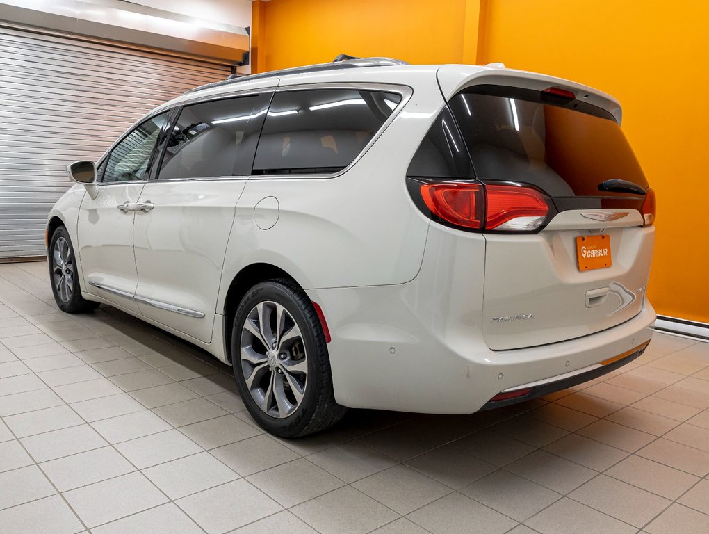 Chrysler Pacifica  2017 à St-Jérôme, Québec - 5 - w1024h768px