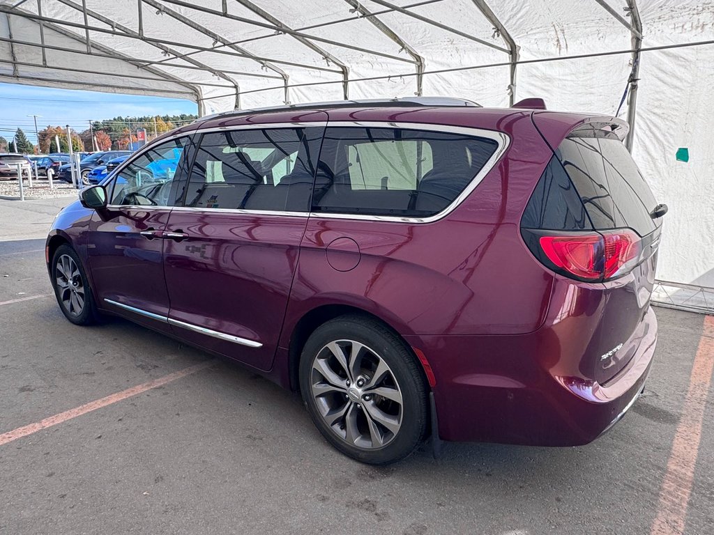 Chrysler Pacifica  2017 à St-Jérôme, Québec - 6 - w1024h768px