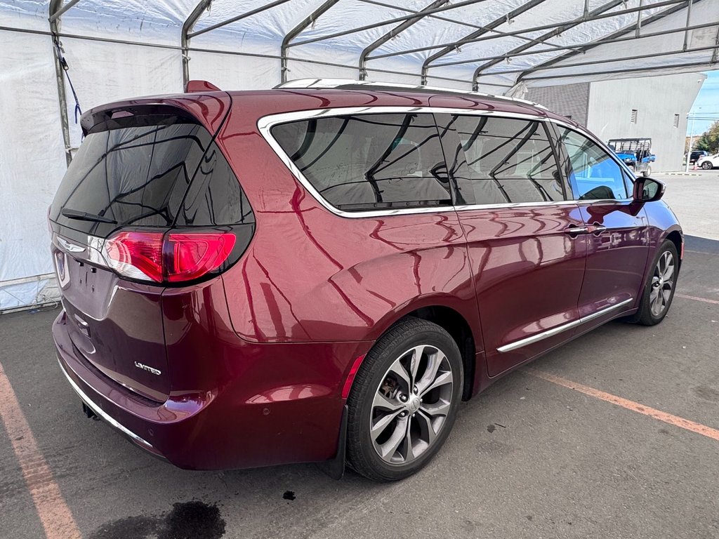 Chrysler Pacifica  2017 à St-Jérôme, Québec - 9 - w1024h768px