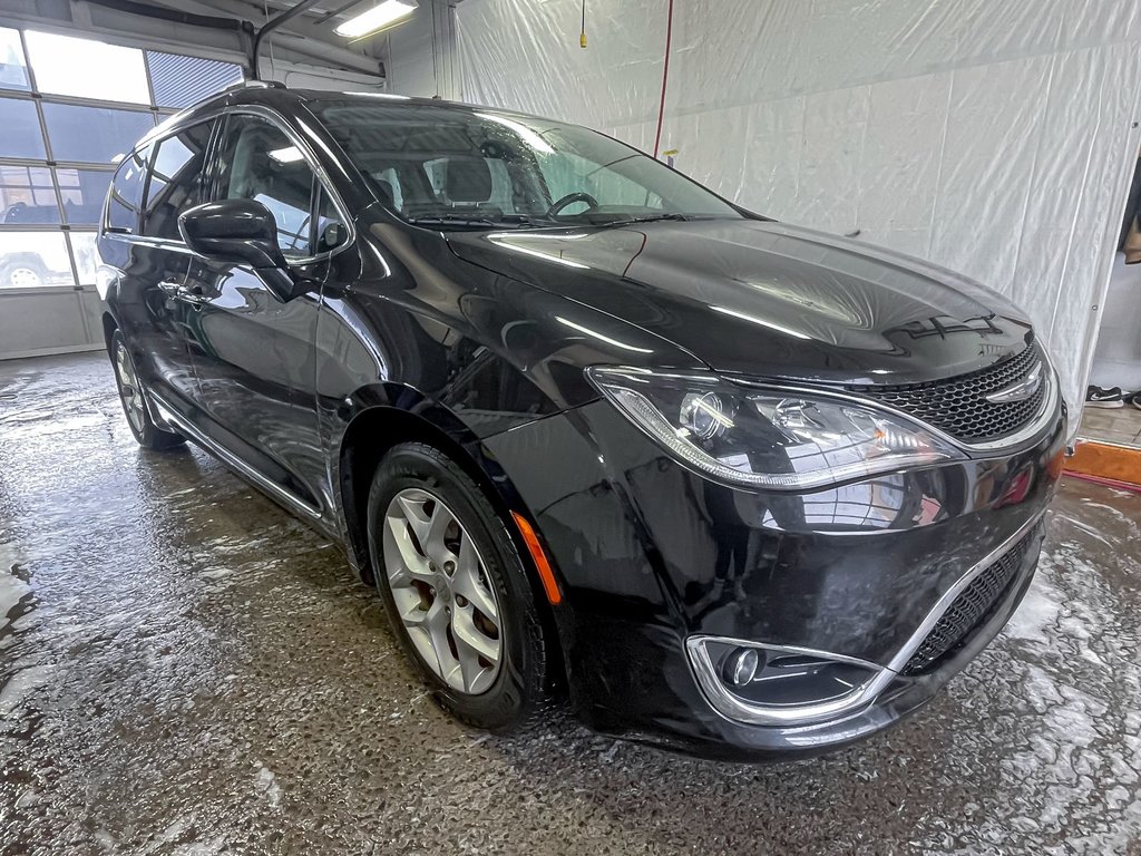 2018 Chrysler Pacifica in St-Jérôme, Quebec - 10 - w1024h768px