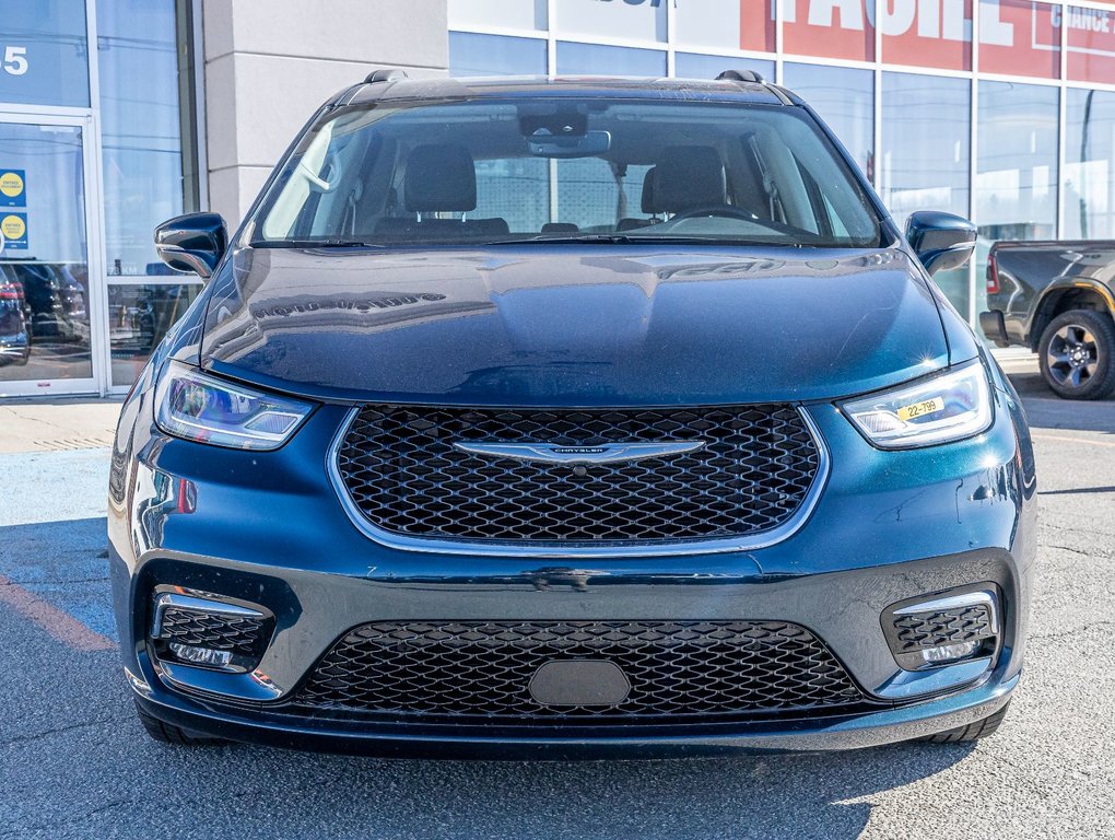 2022 Chrysler Pacifica in St-Jérôme, Quebec - 2 - w1024h768px