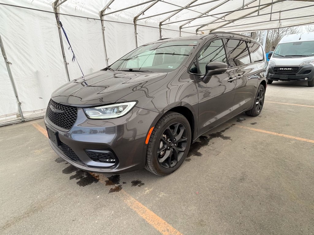 Chrysler Pacifica  2022 à St-Jérôme, Québec - 1 - w1024h768px