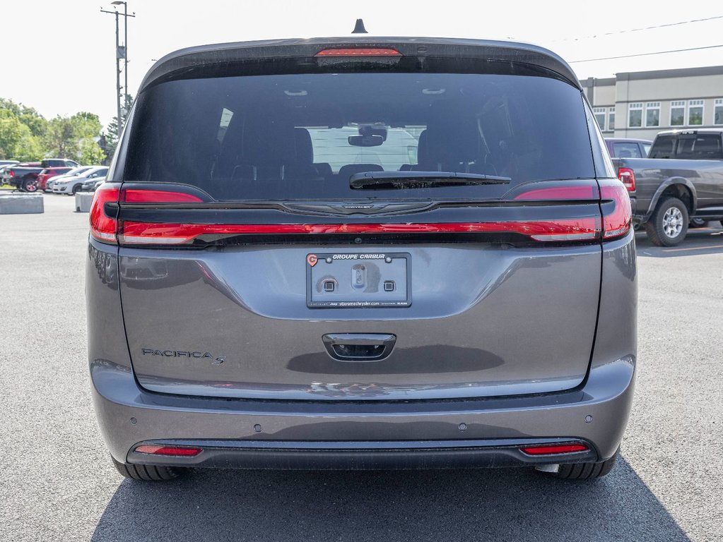 2023 Chrysler Pacifica in St-Jérôme, Quebec - 6 - w1024h768px