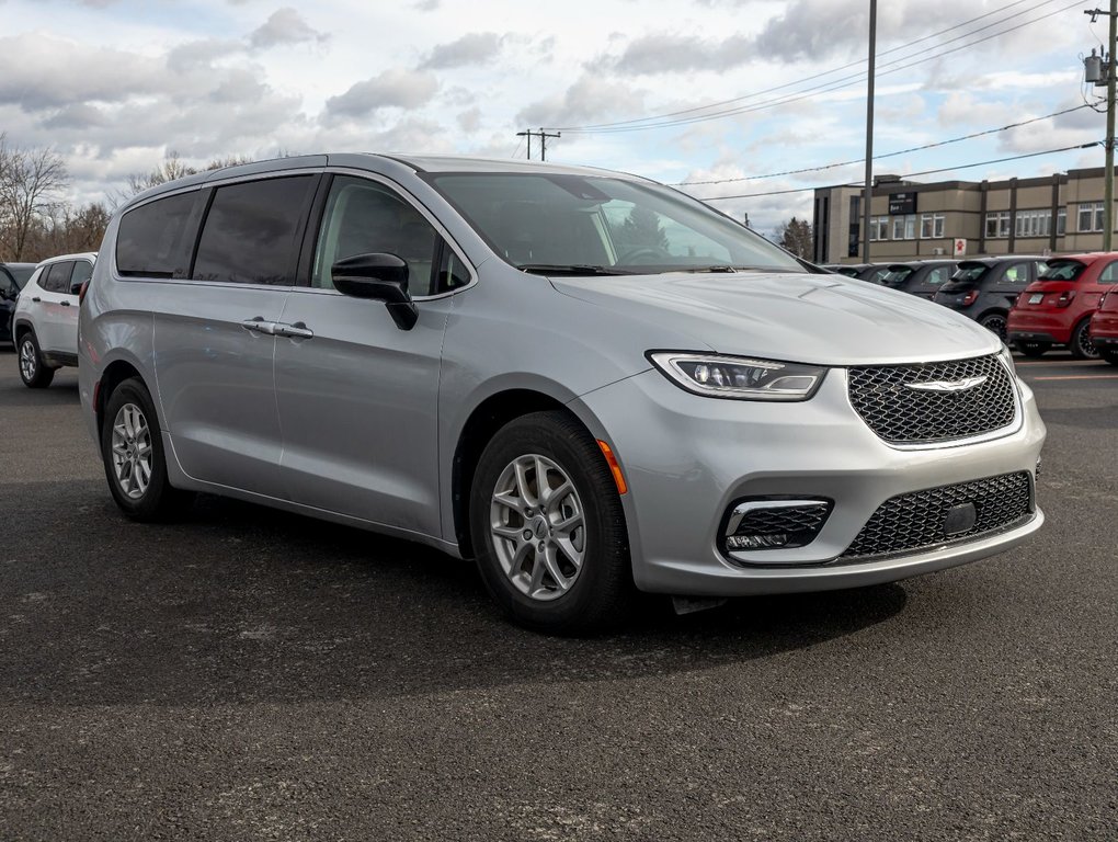 Chrysler Pacifica  2024 à St-Jérôme, Québec - 9 - w1024h768px