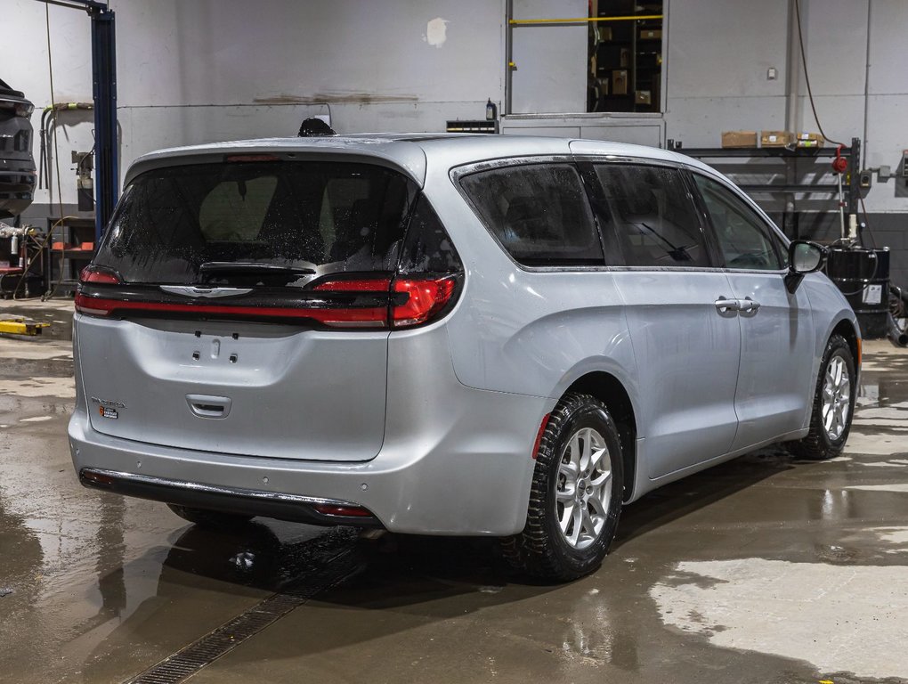 2024 Chrysler Pacifica in St-Jérôme, Quebec - 8 - w1024h768px