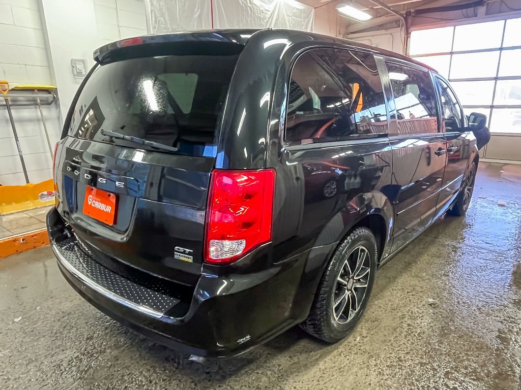 2017 Dodge Grand Caravan in St-Jérôme, Quebec - 8 - w1024h768px