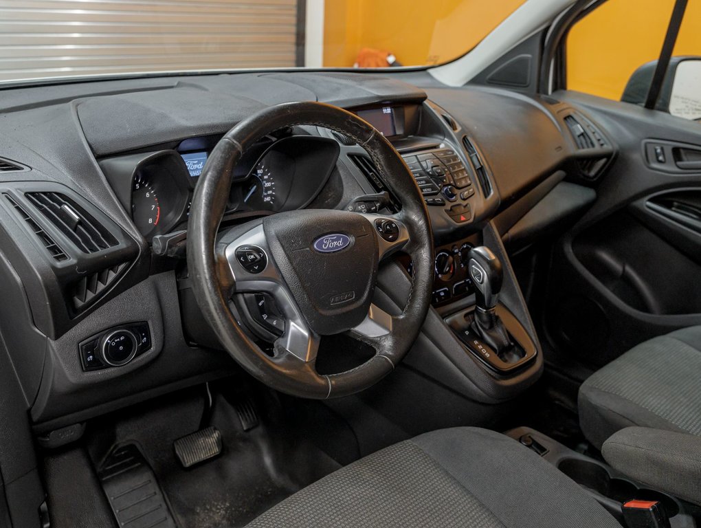 Ford Transit Connect  2017 à St-Jérôme, Québec - 2 - w1024h768px