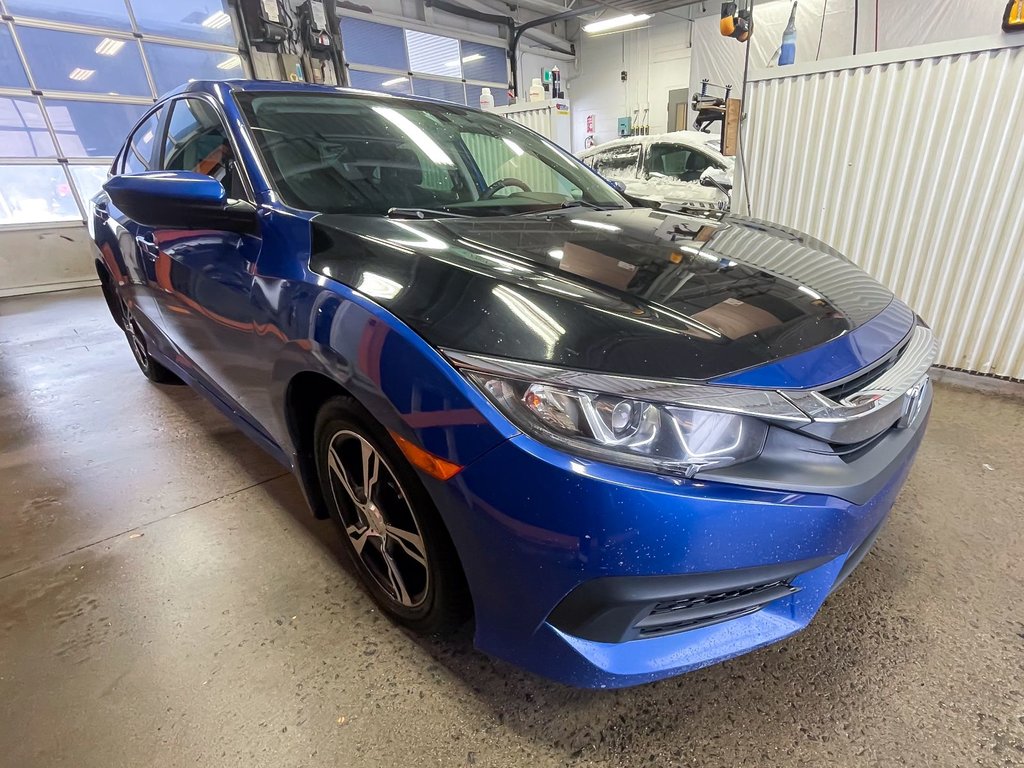 2018 Honda Civic in St-Jérôme, Quebec - 9 - w1024h768px