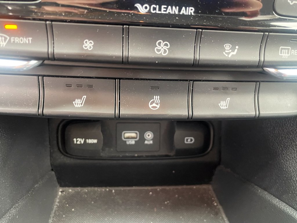 2020 Hyundai Santa Fe in St-Jérôme, Quebec - 12 - w1024h768px