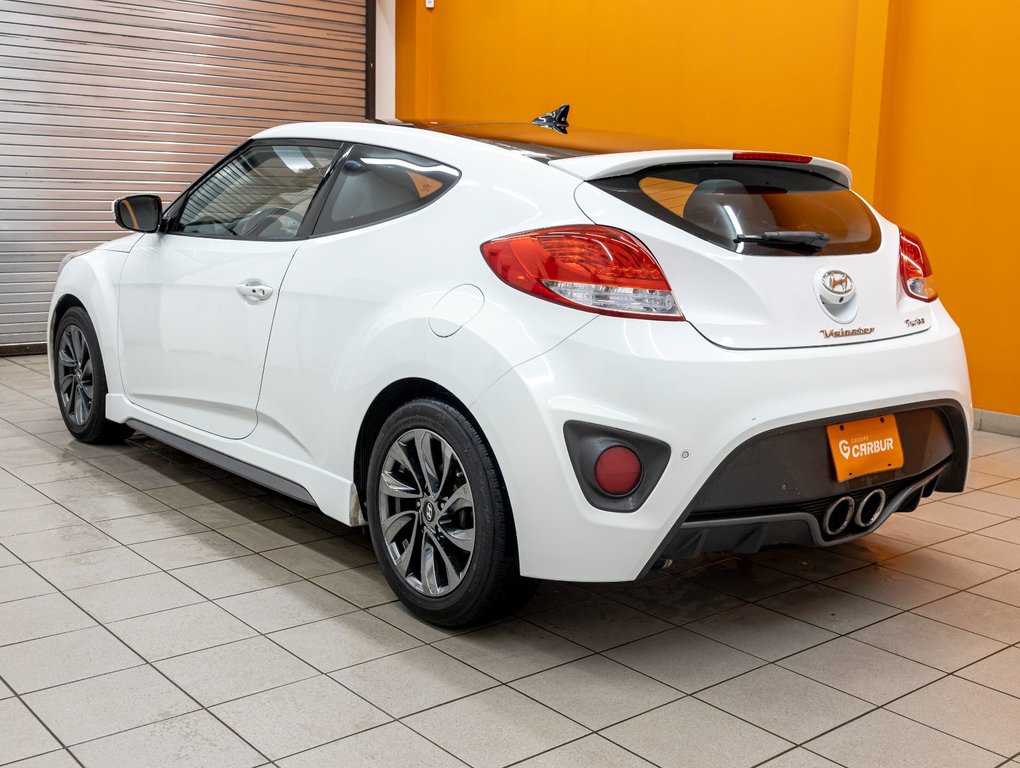 Hyundai Veloster  2015 à St-Jérôme, Québec - 5 - w1024h768px