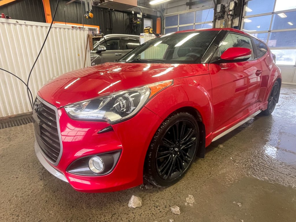 2016 Hyundai Veloster in St-Jérôme, Quebec - 1 - w1024h768px