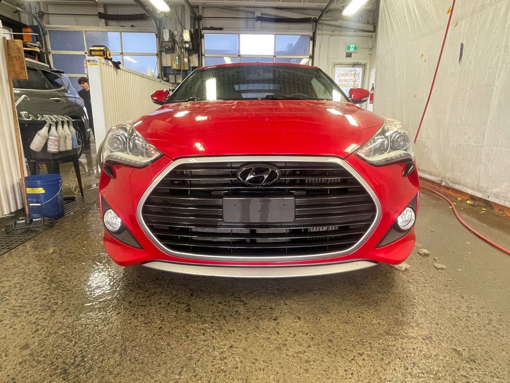 2016 Hyundai Veloster in St-Jérôme, Quebec - 4 - w1024h768px