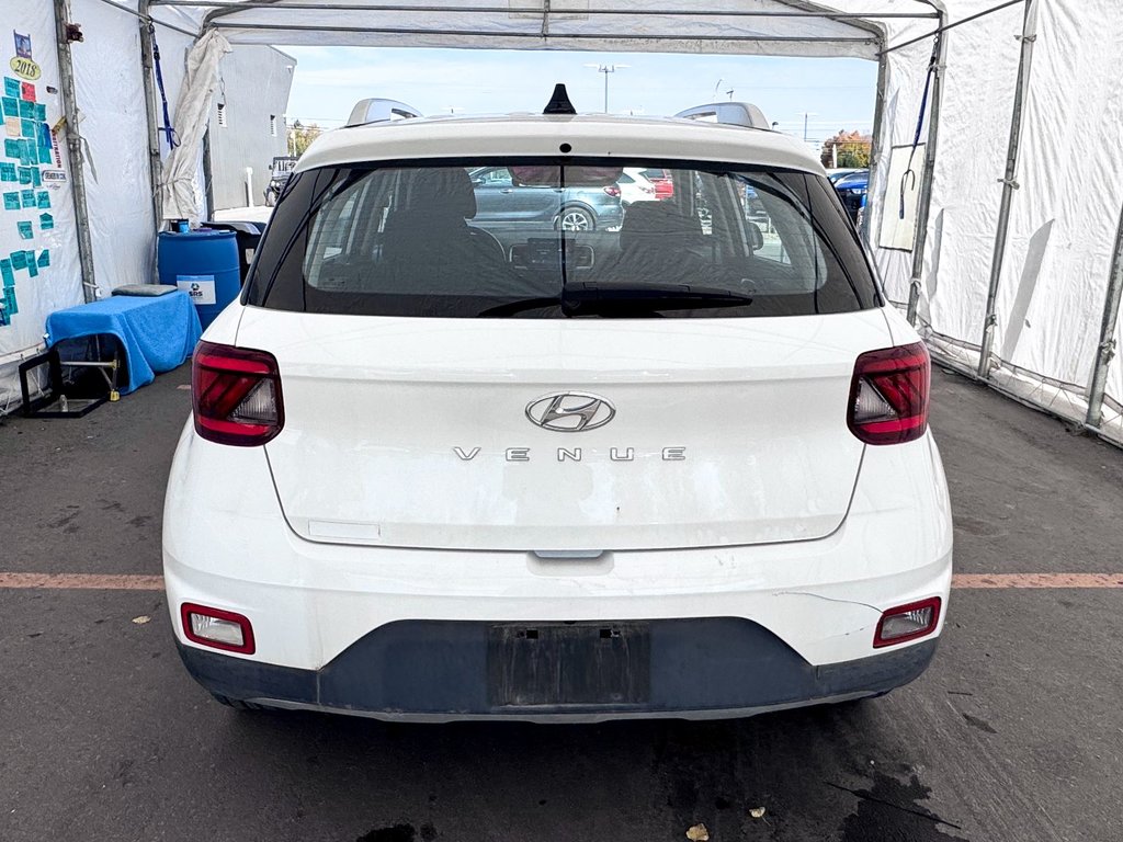 Hyundai Venue  2021 à St-Jérôme, Québec - 6 - w1024h768px