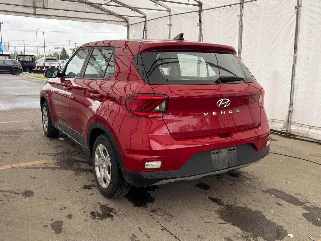 Hyundai Venue  2022 à St-Jérôme, Québec - 5 - w1024h768px