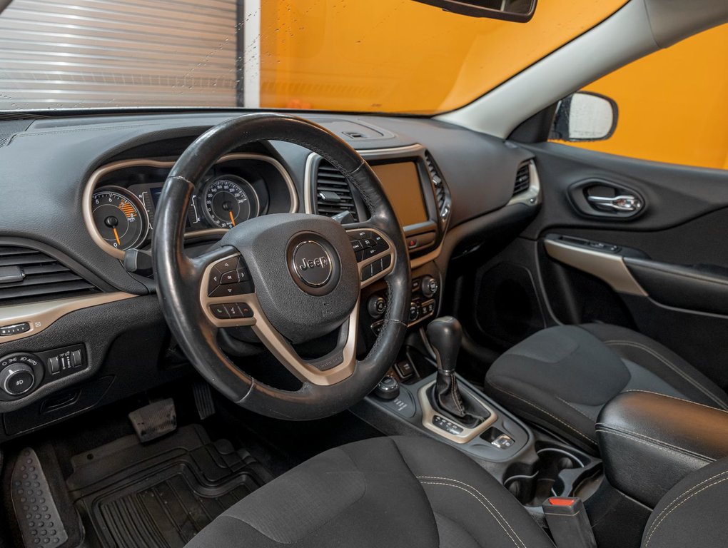 2017 Jeep Cherokee in St-Jérôme, Quebec - 2 - w1024h768px