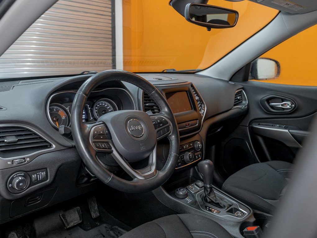 2021 Jeep Cherokee in St-Jérôme, Quebec - 2 - w1024h768px