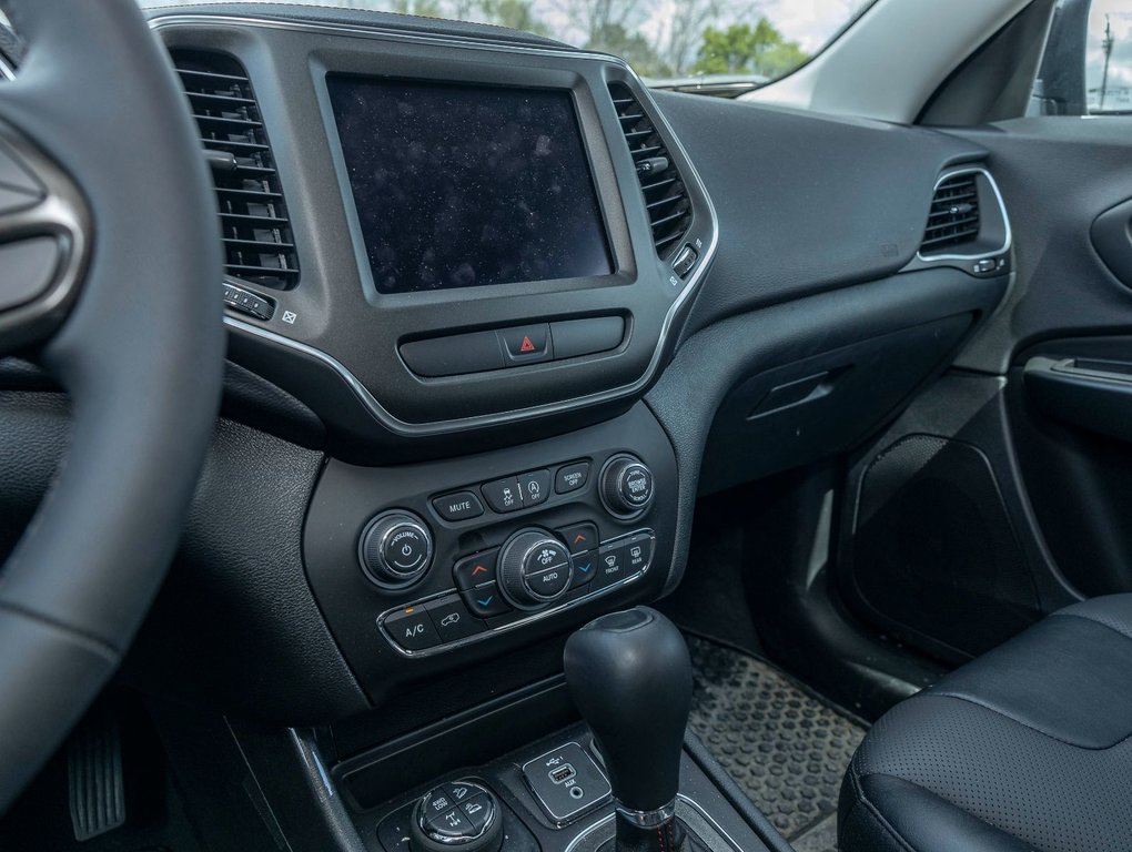 2022 Jeep Cherokee in St-Jérôme, Quebec - 22 - w1024h768px