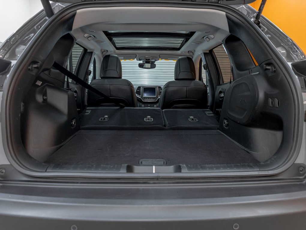 2023 Jeep Cherokee in St-Jérôme, Quebec - 31 - w1024h768px