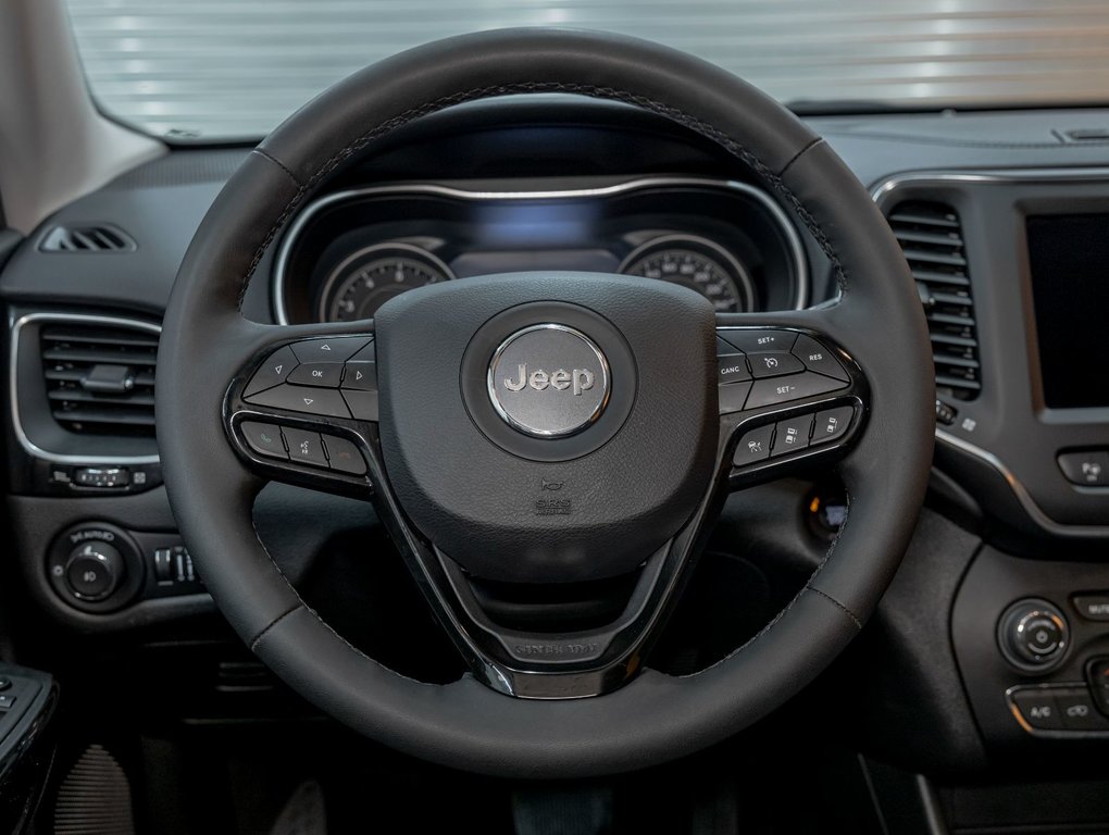 2023 Jeep Cherokee in St-Jérôme, Quebec - 12 - w1024h768px