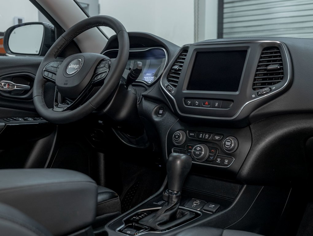 2023 Jeep Cherokee in St-Jérôme, Quebec - 28 - w1024h768px