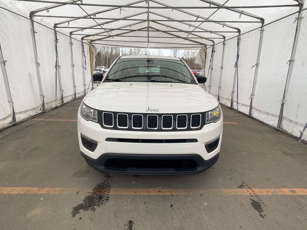2020 Jeep Compass in St-Jérôme, Quebec - 4 - w1024h768px