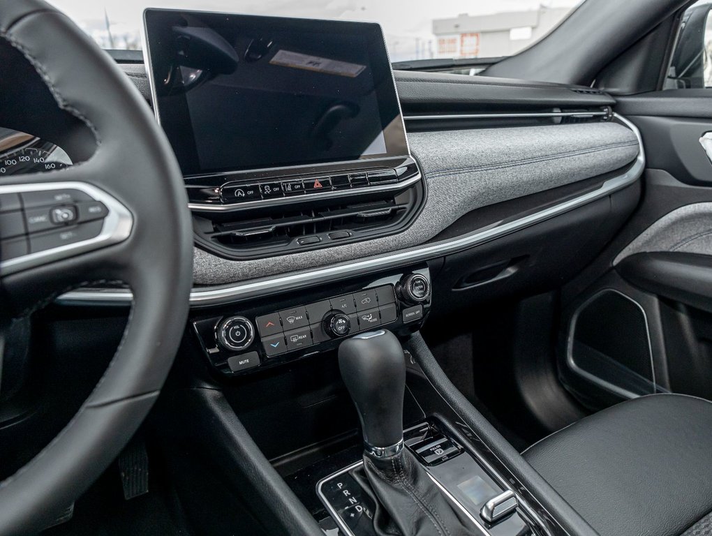 2024 Jeep Compass in St-Jérôme, Quebec - 17 - w1024h768px