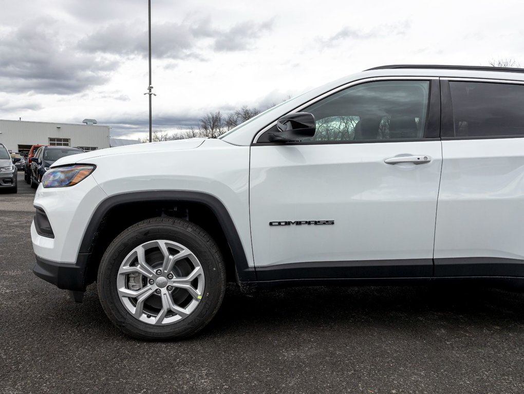 Jeep Compass  2024 à St-Jérôme, Québec - 32 - w1024h768px