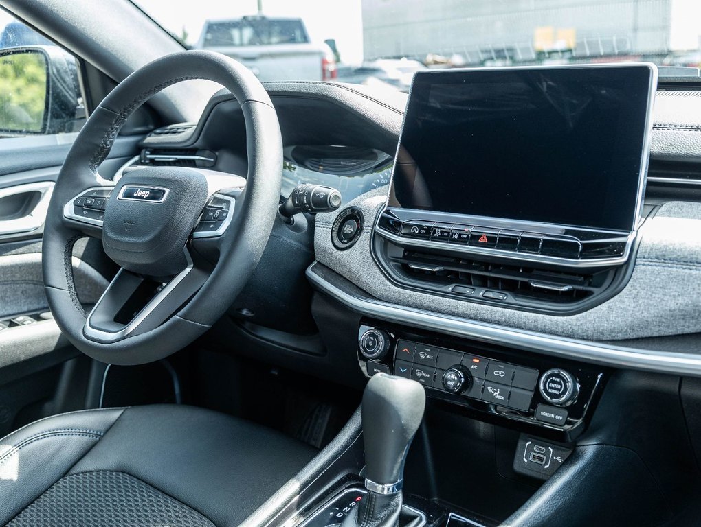 2024 Jeep Compass in St-Jérôme, Quebec - 21 - w1024h768px