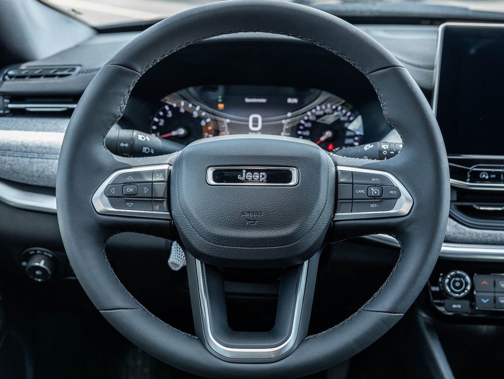 2024 Jeep Compass in St-Jérôme, Quebec - 12 - w1024h768px