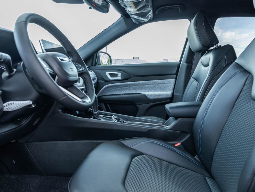 2024 Jeep Compass in St-Jérôme, Quebec - 10 - w1024h768px