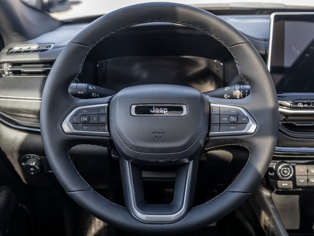 Jeep Compass  2024 à St-Jérôme, Québec - 13 - w1024h768px