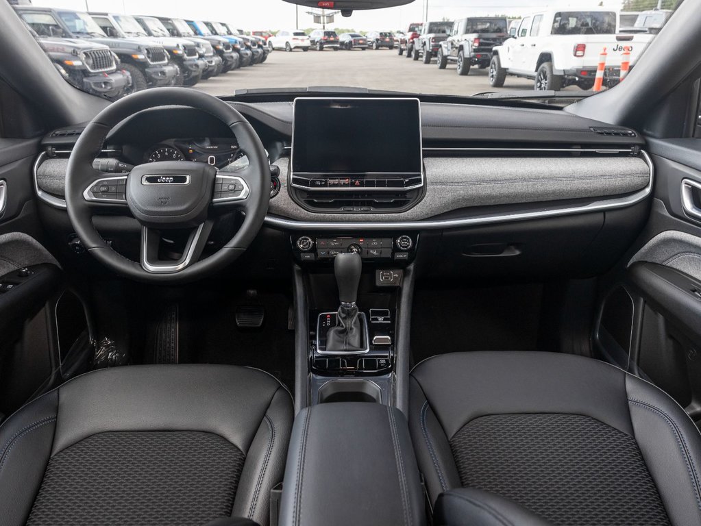 Jeep Compass  2024 à St-Jérôme, Québec - 4 - w1024h768px