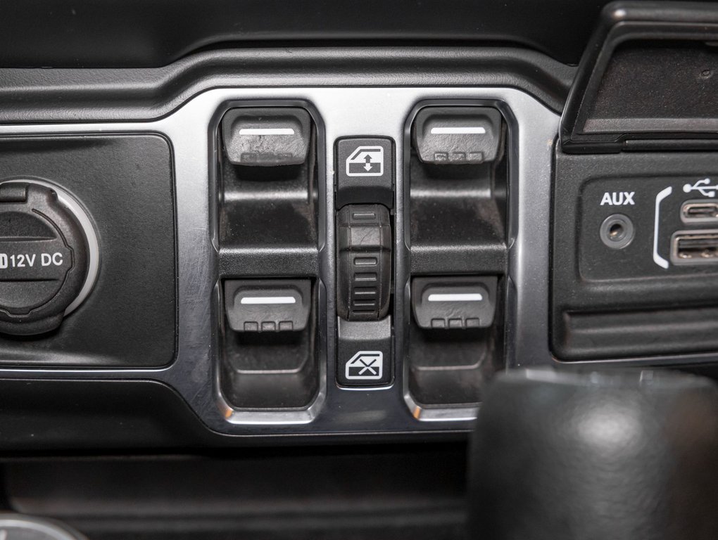Jeep Gladiator  2022 à St-Jérôme, Québec - 17 - w1024h768px