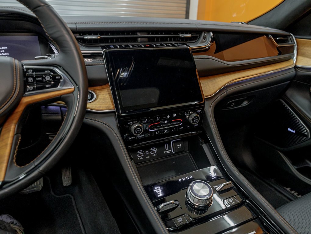 2022 Jeep Grand Cherokee 4xe in St-Jérôme, Quebec - 23 - w1024h768px