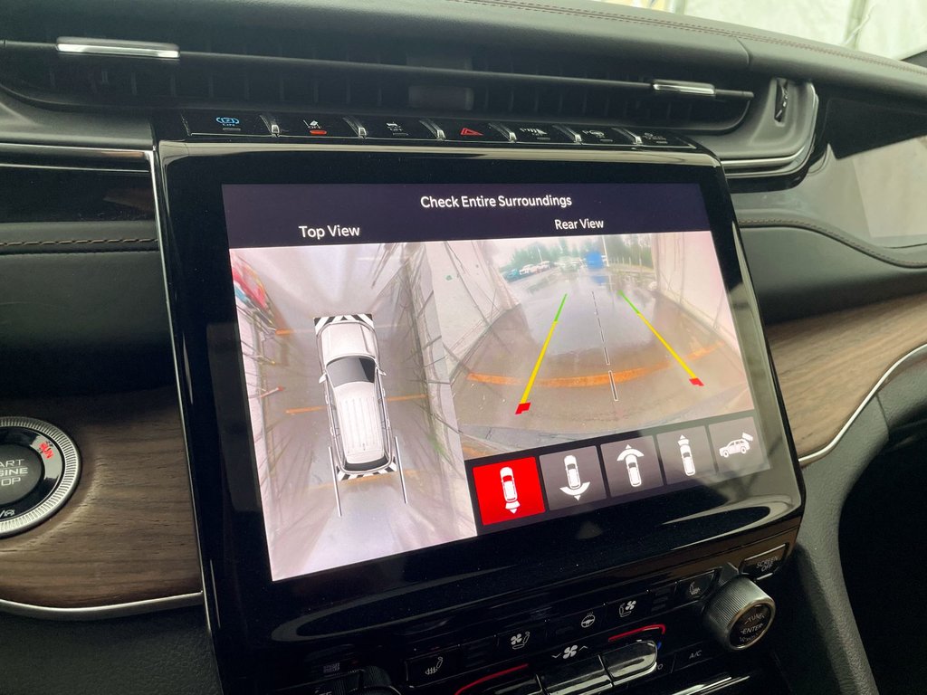 2022 Jeep Grand Cherokee 4xe in St-Jérôme, Quebec - 16 - w1024h768px