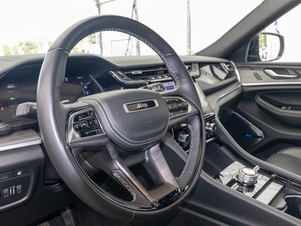 2023 Jeep Grand Cherokee 4xe in St-Jérôme, Quebec - 5 - w1024h768px